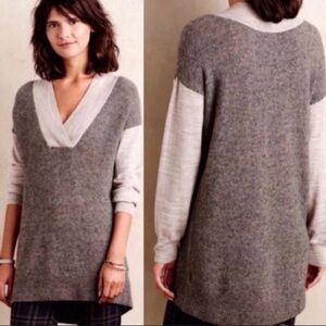 Moth by Anthropologie Cozy Two-Tone V-Neck Women’s Sweater -Grey and cream small